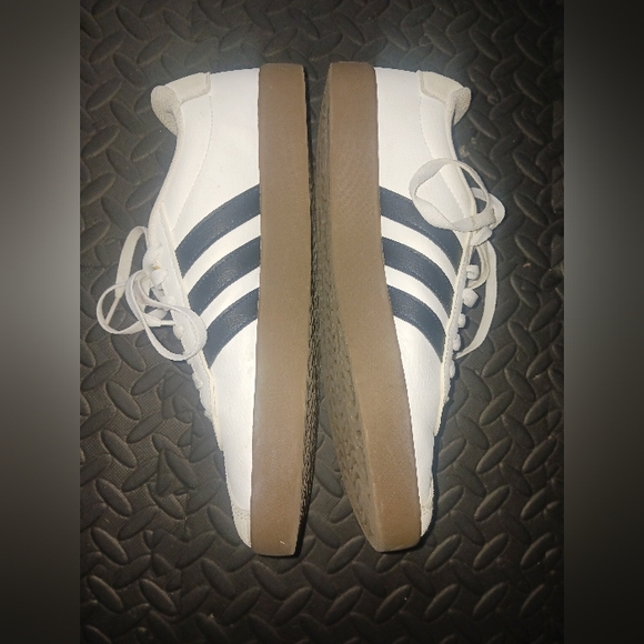 Adidas VL Court 3.0 Men Sneakers - Picture 7 of 16